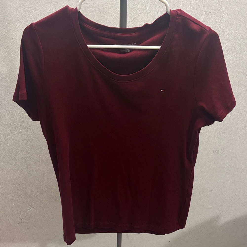 Tommy Hilfiger Short Sleeve Crewneck Tee in Deep Wine